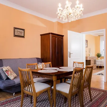 Apartament Economy Apartament Z Ogrodem W Centrum Kołobrzeg