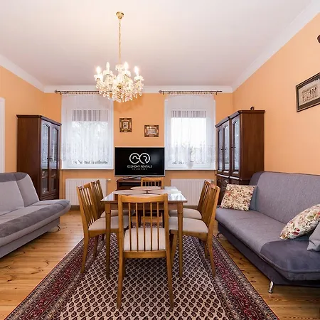 Economy Apartament Z Ogrodem W Centrum Apartament *